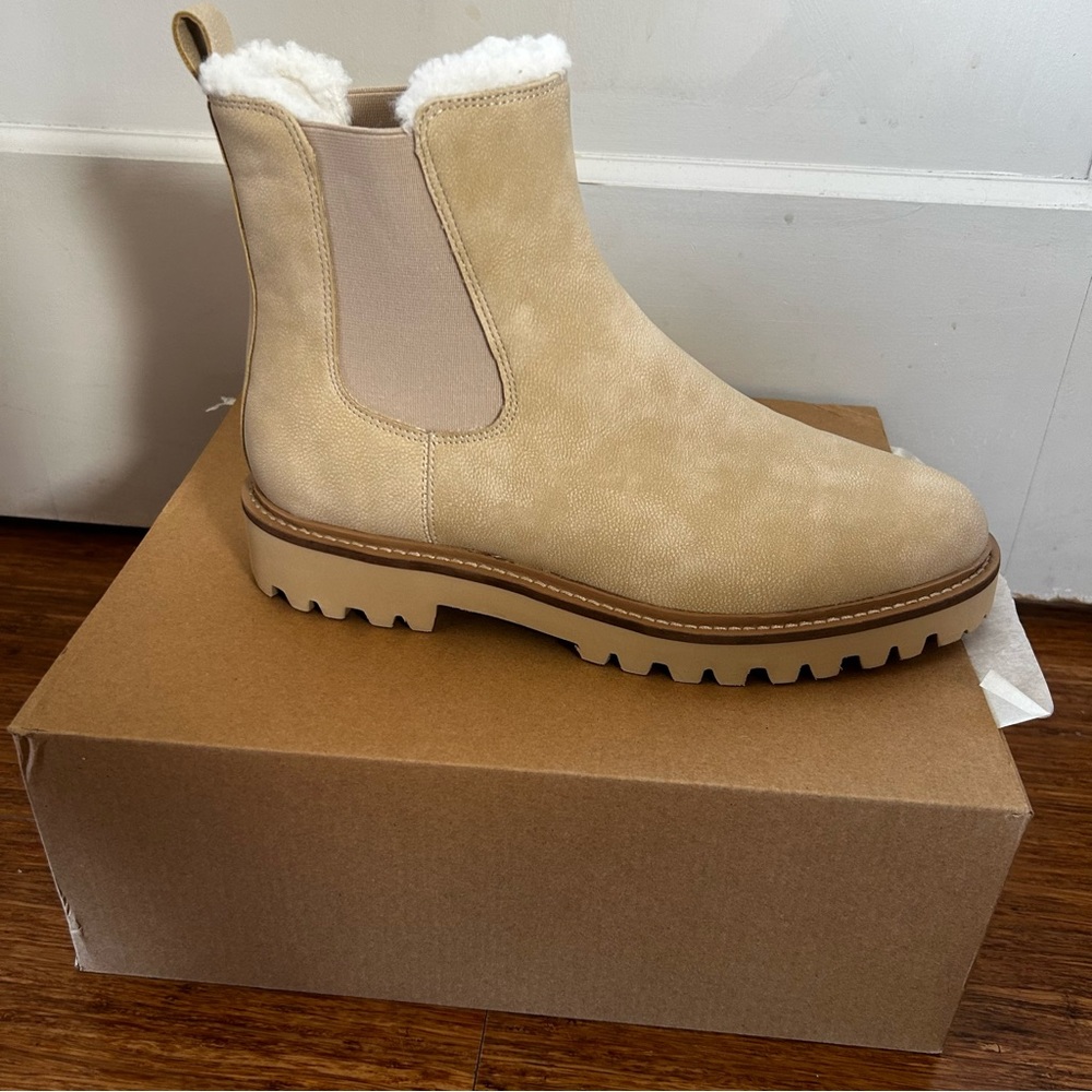 Sherpa Lined Chelsea Boot